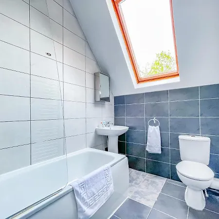 Rg9Bc - Cozy Double Room In Moortown Δωμάτια σε οικογενειακή κατοικία Λιντς