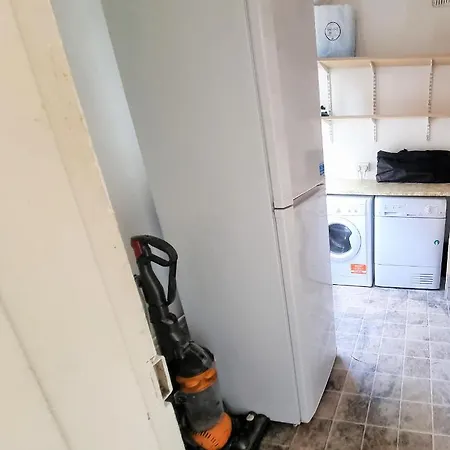 *rg9bc* For Your Relaxed & Cosy + Free Parking + Free Fast Wifi * *