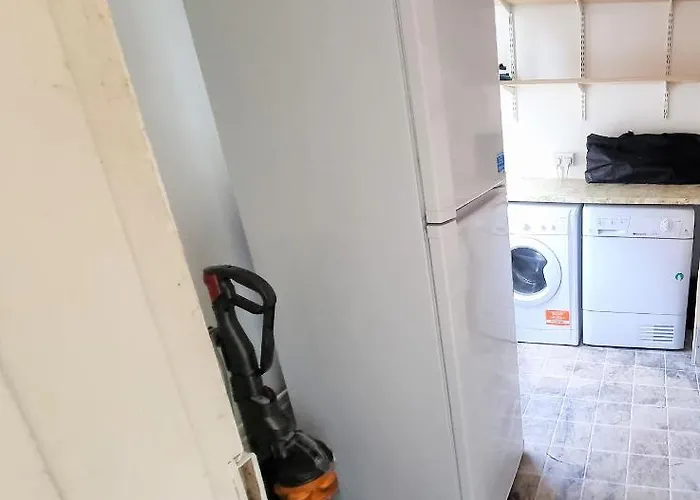 *rg9bc* For Your Relaxed & Cosy + Free Parking + Free Fast Wifi * *